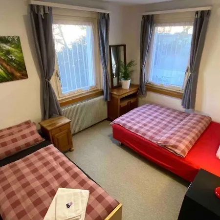 UNIQUE SWISS CHALET 1st floor Appartement Unterseen